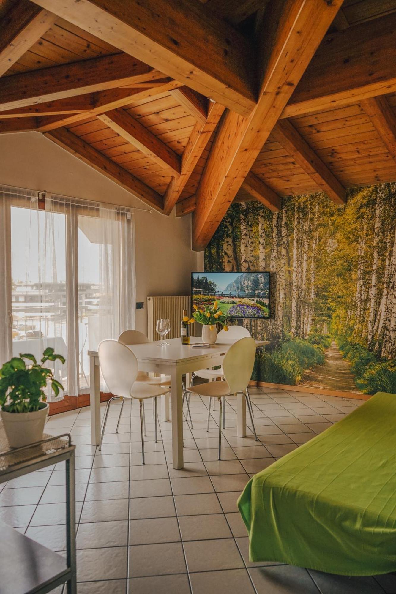 Appartamento Betulla Riva del Garda Esterno foto